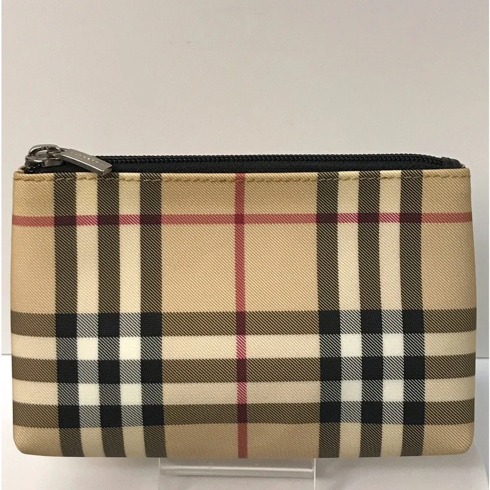 Burberry pre owned